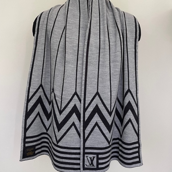 New Louis Vuitton Scarf Dark Gray KARAKOAM Cashmere Stole Wrap - Picture 4 of 7